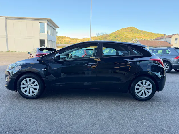 HYUNDAI i30 1.4 Pica