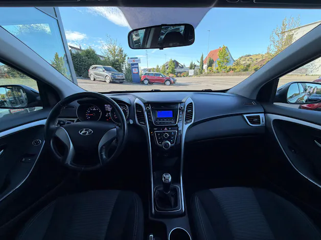 HYUNDAI i30 1.4 Pica