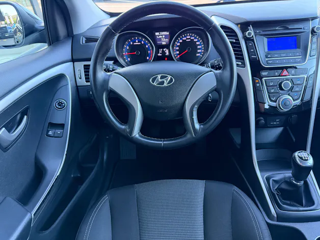 HYUNDAI i30 1.4 Pica