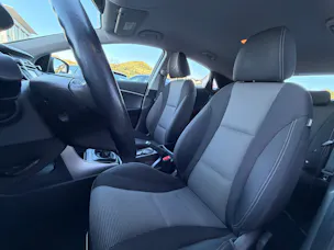 HYUNDAI i30 1.4 Pica