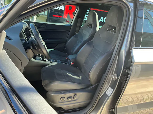 CUPRA Ateca 2.0 TSI 4Drive *** ANHÄNGERKUPPLUNG & PANORAMADACH ***