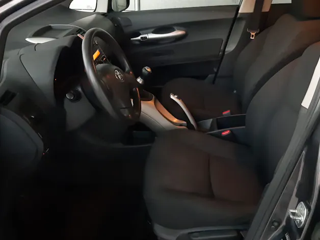 Toyota Auris 1.4 D-4D Linea Luna