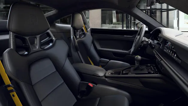 PORSCHE 911 GT3 mit Touring-Paket