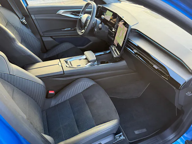 RENAULT Rafale 1.2 E-Tech Hybrid 200 Esprit Alpine