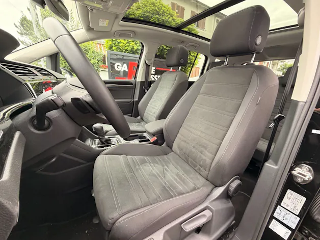 VW Touran 1.5 TSI Highline R-LINE *** TOP AUSSTATTUNG ***