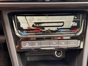 VW Touran 1.5 TSI Highline R-LINE *** TOP AUSSTATTUNG ***