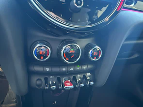 Fahrzeugbild MINI F55 1.5i Cooper