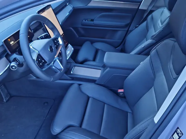 VOLVO ES90 Plus