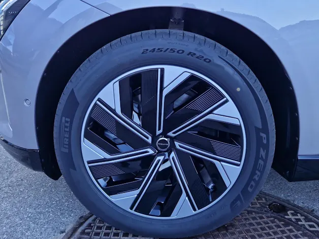 VOLVO ES90 Plus