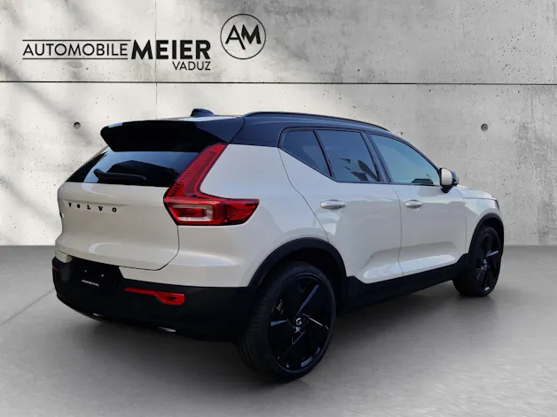 VOLVO EX40 Twin Black Edition AWD
