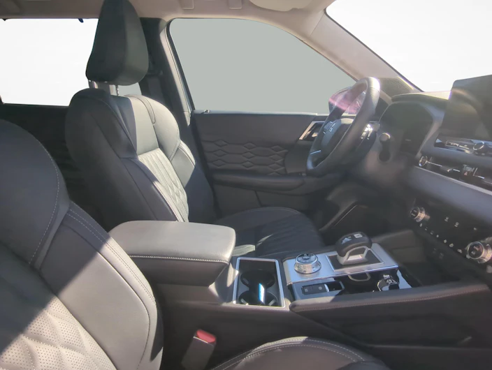 Fahrzeugbild MITSUBISHI OUTLANDER