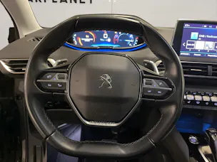 PEUGEOT 3008 1.6 PureTech Allure