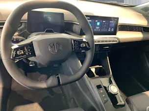 MG 3 1.5 Hybrid Luxury