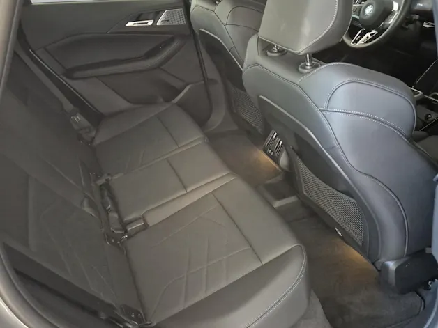 BMW 2er Reihe U06 Active Tourer 225e xDrive paddles