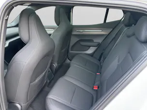 VOLVO EX30 CC P8 Ultra AWD