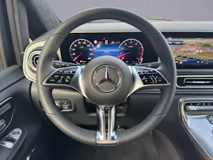 MERCEDES-BENZ V 300 Exclusive AMG Line L - Benzinmotor