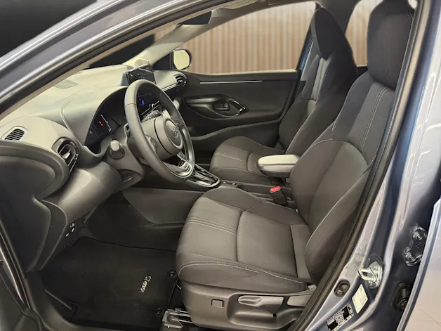 Toyota Yaris 1.5 VVT-i HSD Trend