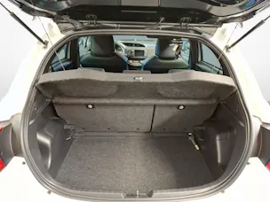 Toyota Yaris 1.5 VVT-i HSD GR-S