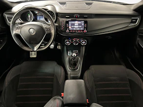 https://vehicle.imgix.net/4494464/18ef7b7c-a7ef-4894-9256-56bd13414f3b.jpg