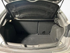 https://vehicle.imgix.net/4494464/5ec4c9b5-285e-4219-a7a7-3a0906a0eb9b.jpg