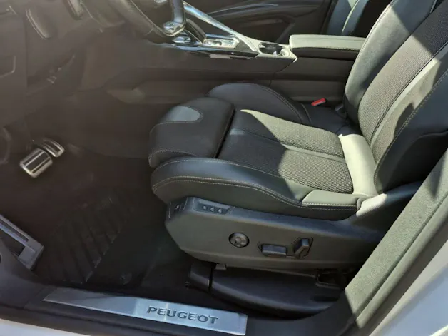 PEUGEOT 5008 1.2PT GT EAT8