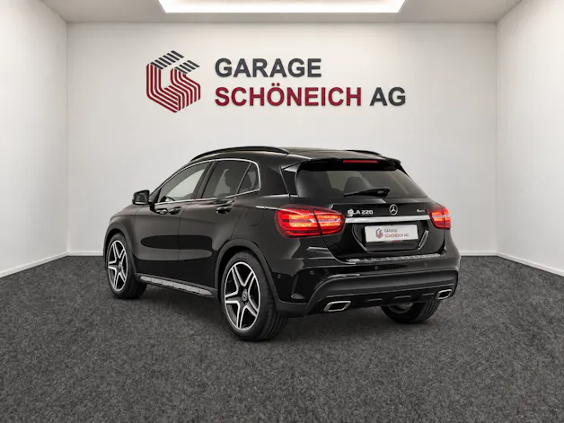 MERCEDES-BENZ GLA-Klasse X156 GLA 220 AMG Line 4m