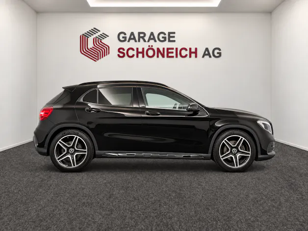 MERCEDES-BENZ GLA-Klasse X156 GLA 220 AMG Line 4m