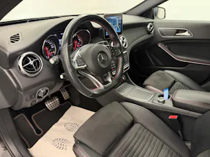 MERCEDES-BENZ GLA-Klasse X156 GLA 220 AMG Line 4m