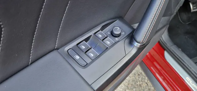 CUPRA Leon 2.0 TSI 300 VZ DSG