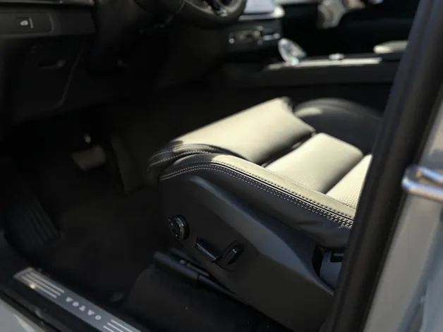 VOLVO XC90 2.0 B5 MH Black Edition AWD