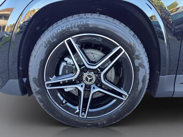 MERCEDES-BENZ 200 Night Star AMG Line