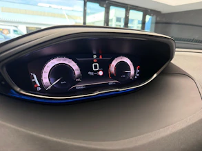 https://vehicle.imgix.net/4494790/bd03159e-c5f4-4215-8359-57692d83ca7f.jpg