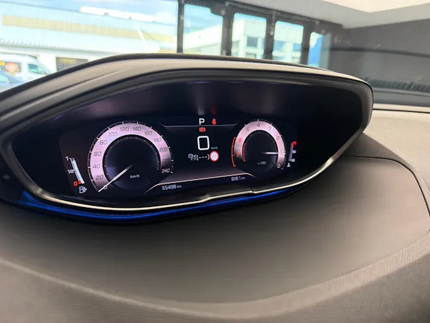 PEUGEOT 3008 1.2 PureTech GT