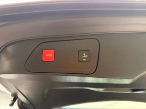 https://vehicle.imgix.net/4494790/c78585a3-737b-47aa-9f2f-d4f7748cdeb0.jpg