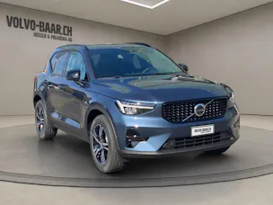 VOLVO XC40 2.0 B3 MH Plus Dark