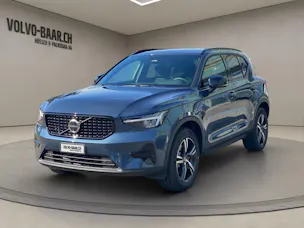 VOLVO XC40 2.0 B3 MH Plus Dark