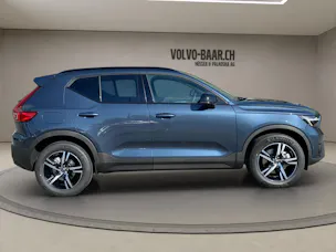 VOLVO XC40 2.0 B3 MH Plus Dark