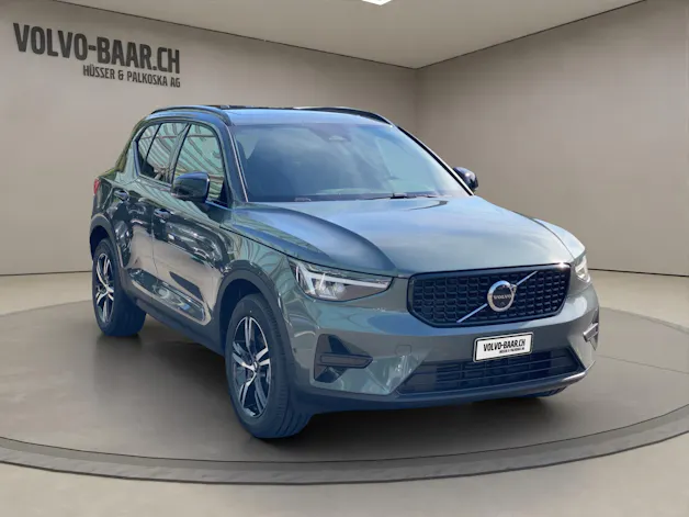 VOLVO XC40 2.0 B3 MH Plus Dark