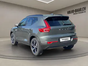 VOLVO XC40 2.0 B3 MH Plus Dark