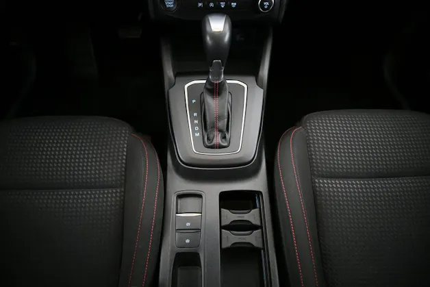 FORD Focus 1.0i EcoB Hybrid 155 ST-Line