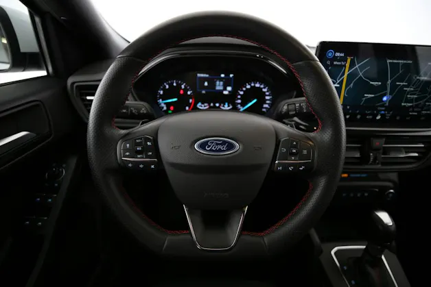 FORD Focus 1.0i EcoB Hybrid 155 ST-Line