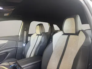 PEUGEOT 3008 1.6 Plug-in 300 PS Hybrid4 GT AWD
