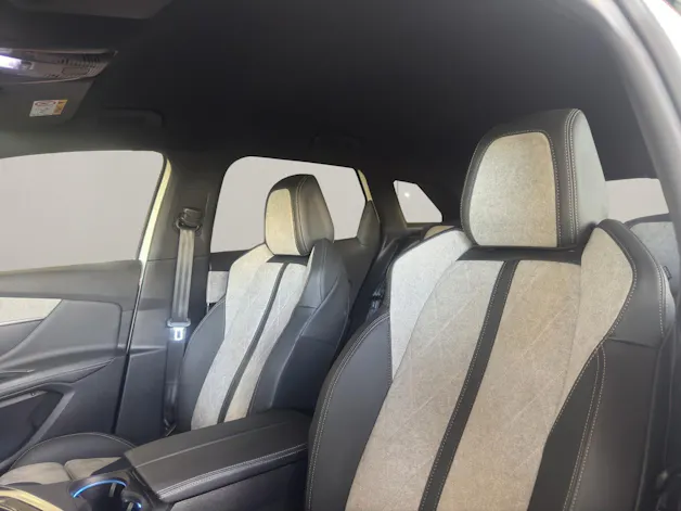 PEUGEOT 3008 1.6 Plug-in 300 PS Hybrid4 GT AWD