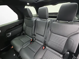 Land Rover Discovery 3.0 D I6 300 R-Dynamic SE