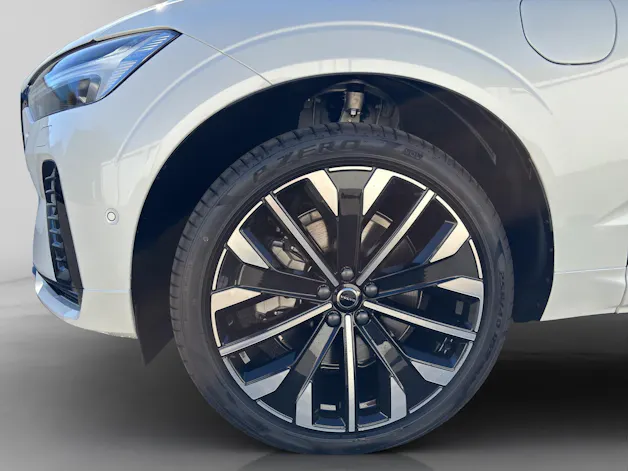 VOLVO XC60 2.0 T6 TE Ultra Dark eAWD