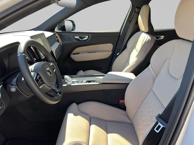 VOLVO XC60 2.0 T6 TE Ultra Dark eAWD