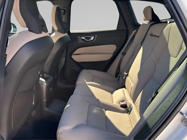 VOLVO XC60 2.0 T6 TE Ultra Dark eAWD