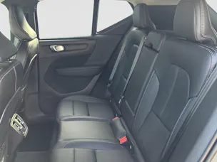VOLVO XC40 2.0 D4 Momentum AWD