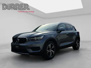 VOLVO XC40 2.0 D4 Momentum AWD