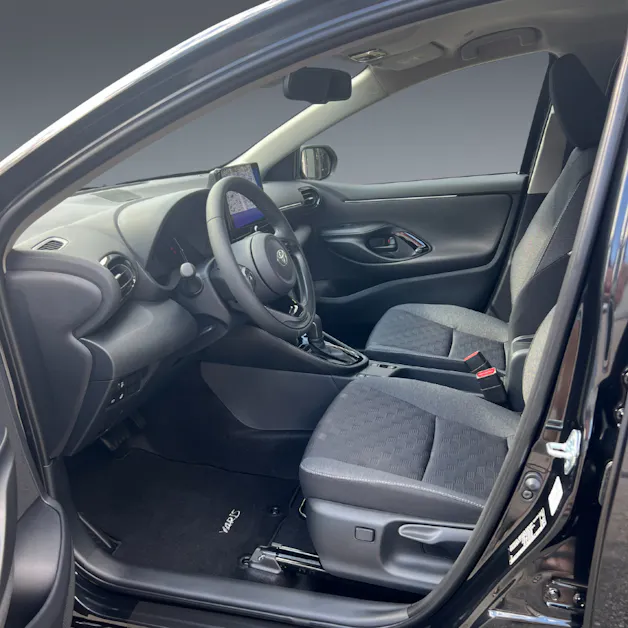 Toyota Yaris 1.5 VVT-i HSD Trend